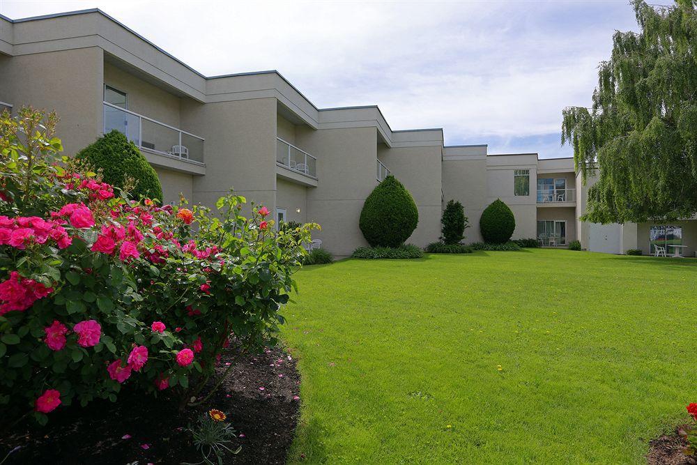 Western & Hotel Kelowna